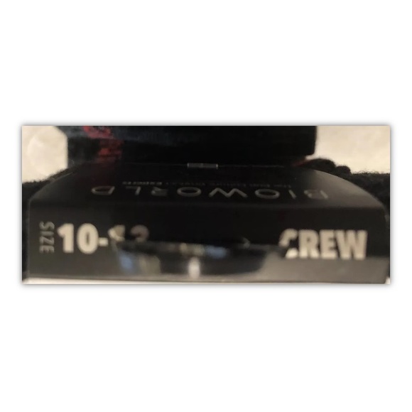 Nintendo Controller Crew Socks 1 Pair Men 8-12 Gray Black Red Gamer NES 8Bit NEW - Picture 9 of 12